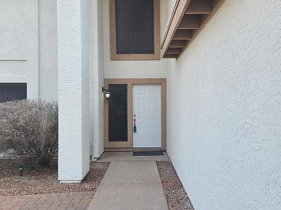 3rd image of 18669 N 43rd Dr