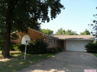 11932 E 1st St, Tulsa, OK 74128