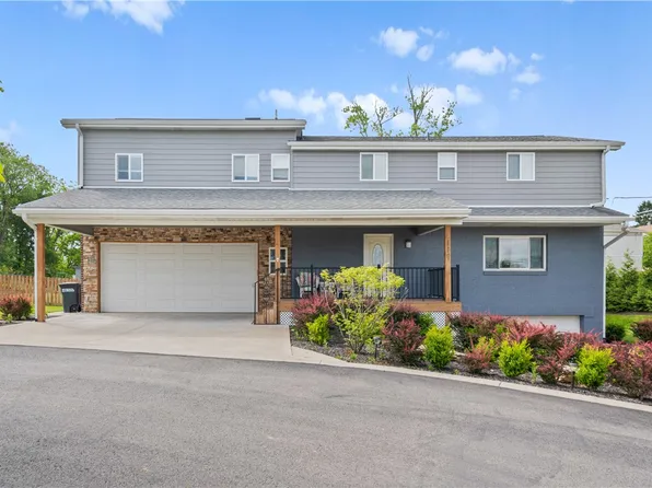 117 Gill Hall Rd, Clairton, PA 15025