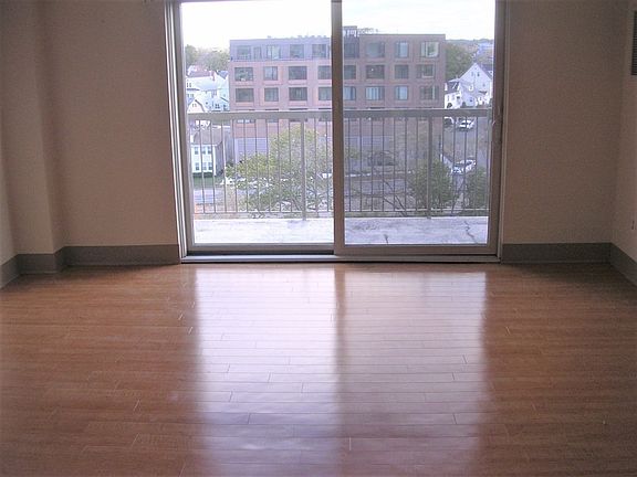 3rd image of 133 Cmdr Shea Blvd #803