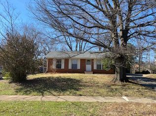 108 Barberry Ln, Bardstown, KY 40004
