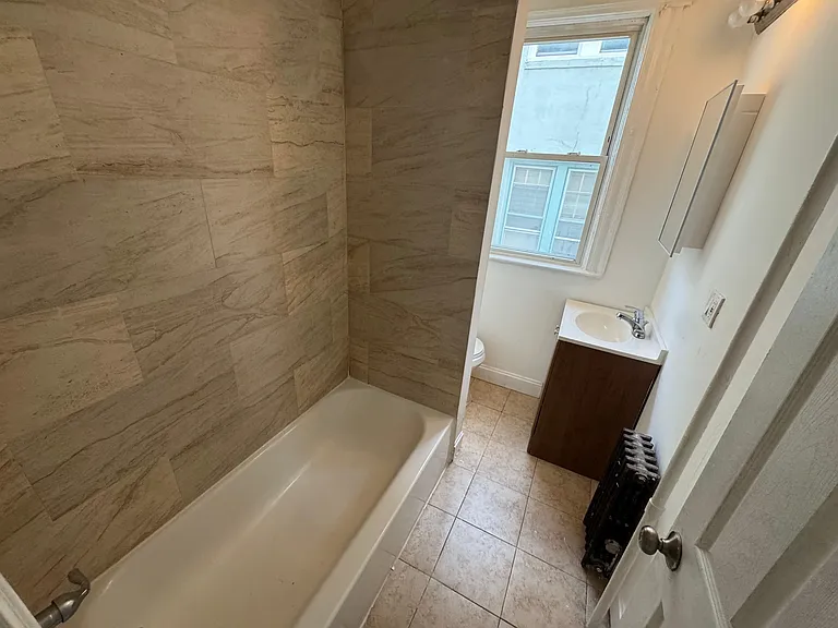 110 Brookside Ave #1A — Photo 4