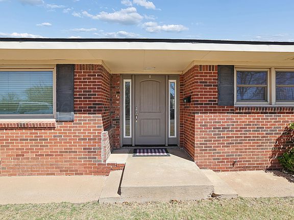 3rd image of 43 Fannin Dr