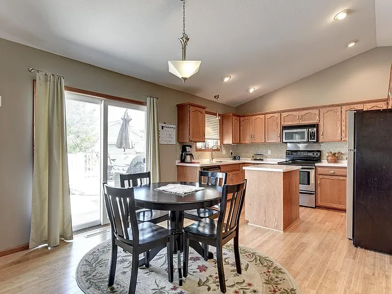 1187 Blackhawk Dr SW — Photo 13