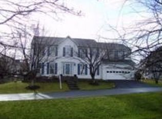 207 Colleen Ct NE, Leesburg, VA 20176