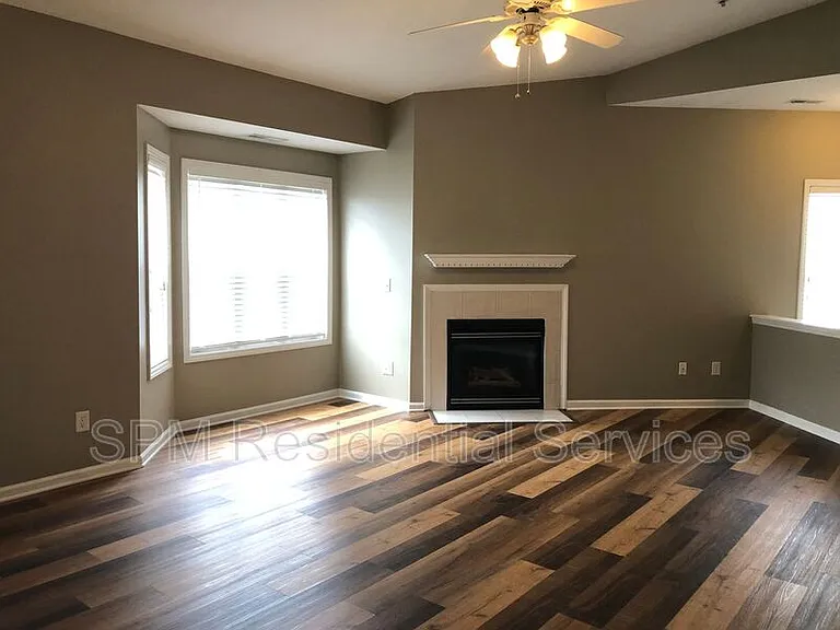 3810 River Front Pl #202 — Photo 3