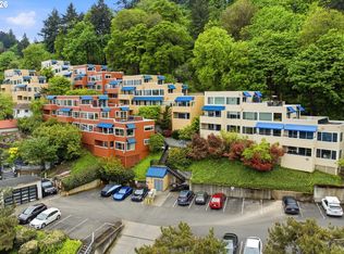3515 SW Barbur Blvd APT X3, Portland, OR 97239