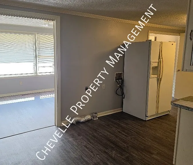 6503 Frost Ave — Photo 11