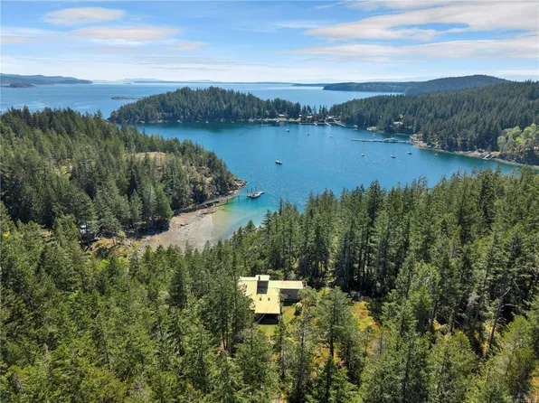 1395 Manzanita Rd, Cortes Island, BC V0P 1K0