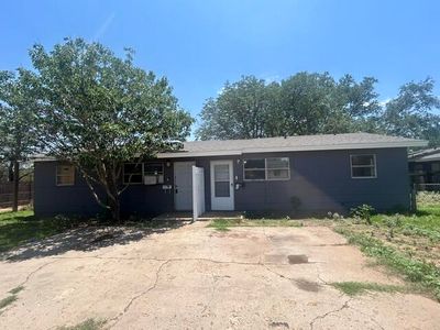 2101 39th St #A & B, Lubbock, TX, 79412