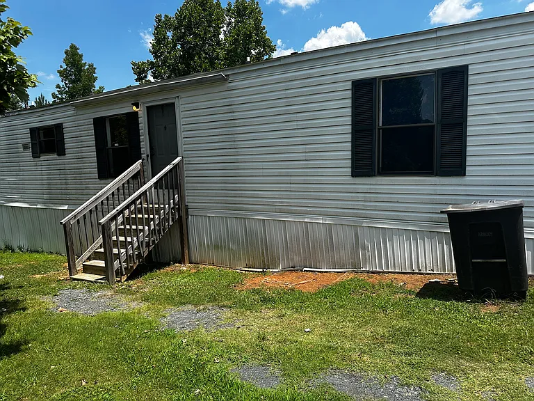 1865 Hill Rd #1 — Photo 1