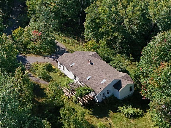 3rd image of 1568 Clarry Hill Road