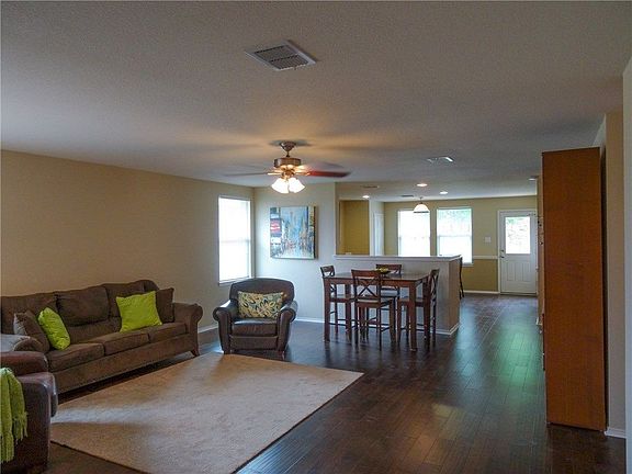 3rd image of 13317 Fondren Ln