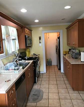 2nd image of 10438 209th St