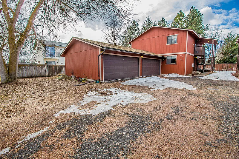 2 bed, 1.0 bath, 890 sqft, $1,325 — Photo 3