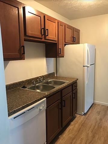 1st image of 5470 Beechmont Ave #E07