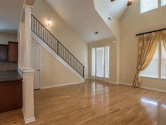 3rd image of 1292 Island Harbor Dr