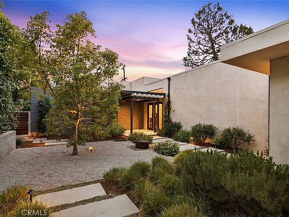 5th image of 6085 Woodfern Dr