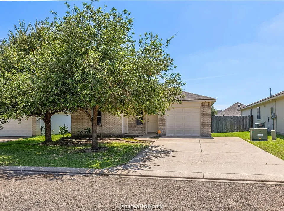 15114 Meredith Ln
