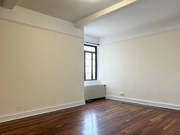 3rd image of 5 Tudor City Pl APT 2030