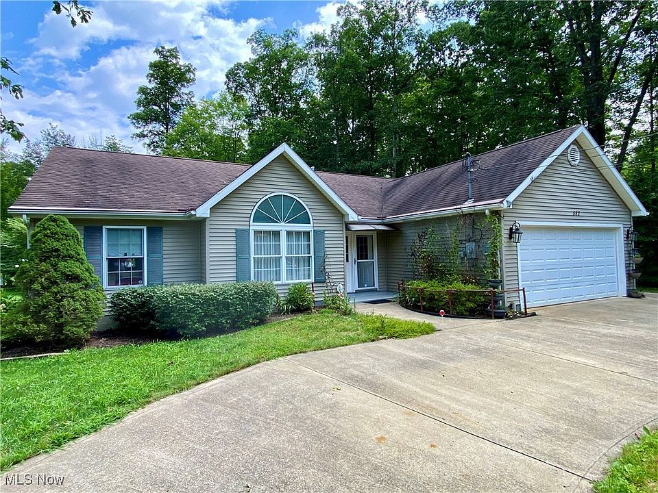 1st image of 582 Thrush Dr