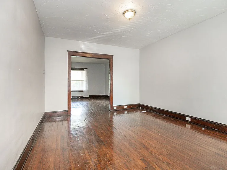 2801 Riverside Ave — Photo 3