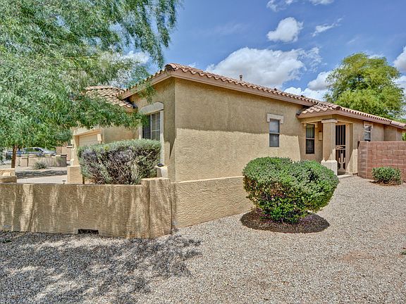 3rd image of 21490 E Calle De Flores Ct