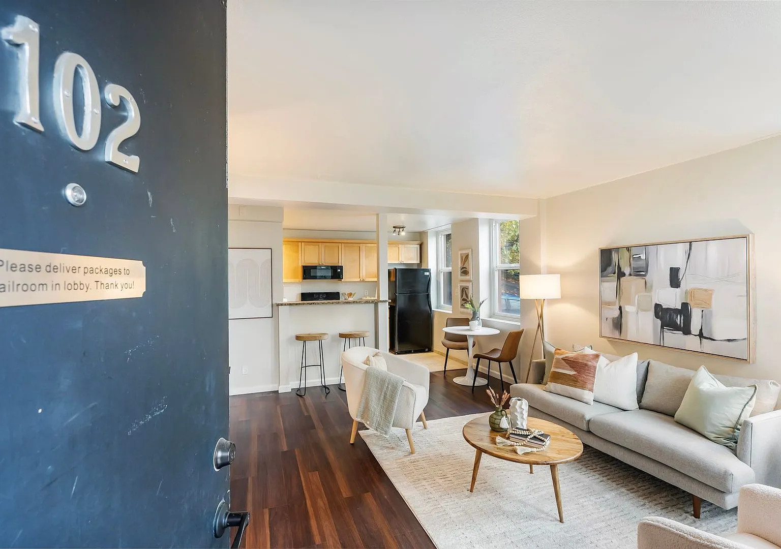 Cardinell View Lofts - cozy 1 bedroom nestled amongst the trees above PSU/Downtown/most utilities... — Photo 4