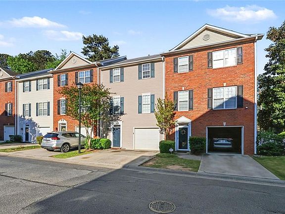 4th image of 2402 Beaver Falls Dr