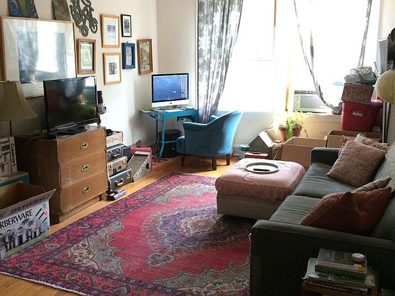 2nd image of 7312 N Hamilton Ave APT 3E