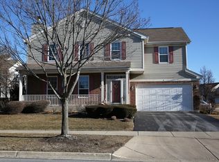8 Haverton Ct, Streamwood, IL 60107