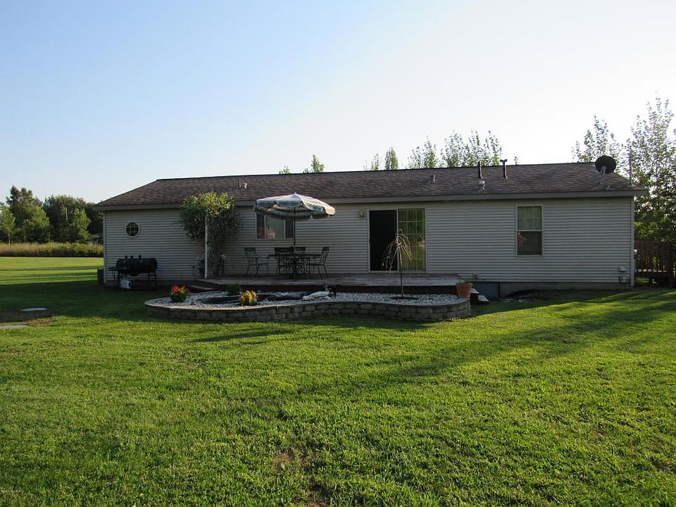 1st image of 8820 Drew Dr