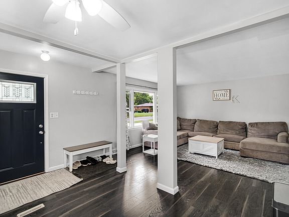 3rd image of 8340 Cottage Grove Pl