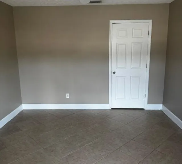 Master Bedroom/Closet entrance