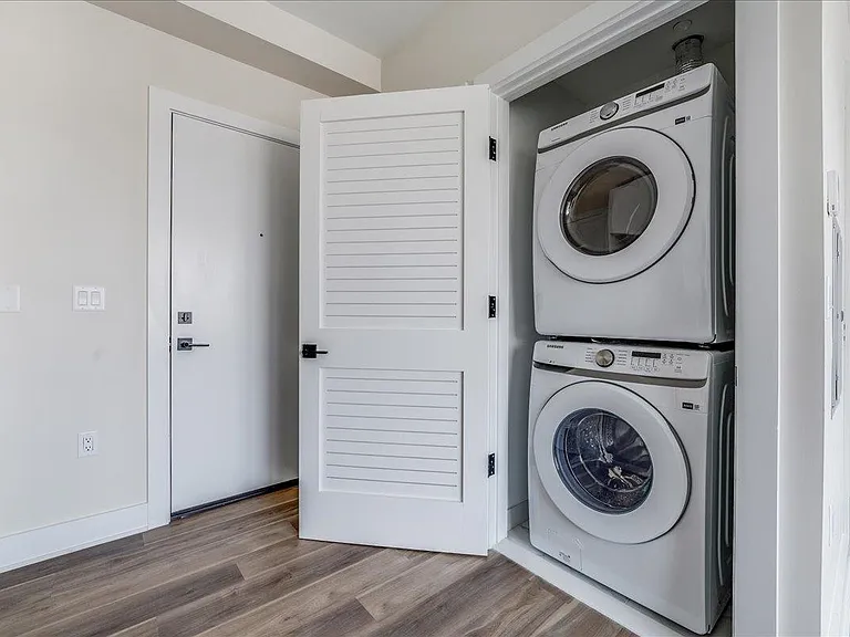 237 Washington St #503 — Photo 10