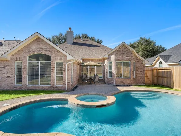 509 Cottage Grove Ct, League City, TX 77573