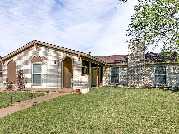 2nd image of 409 Dogwood Dr