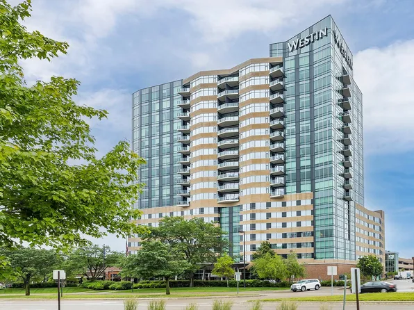 3209 Galleria Unit 905, Edina, MN 55435