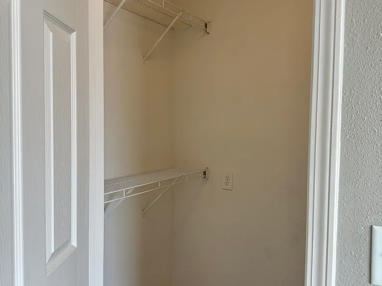 15328 Wirt St — Photo 23