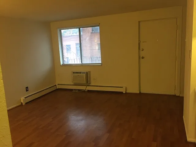 1 bed, $1,000 — Photo 3