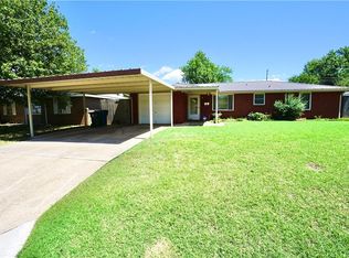 824 E Steed Dr, Midwest City, OK 73110