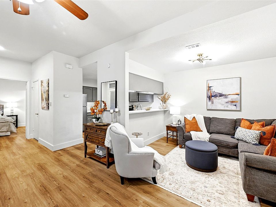 1st image of 1910 Robbins Pl APT 105