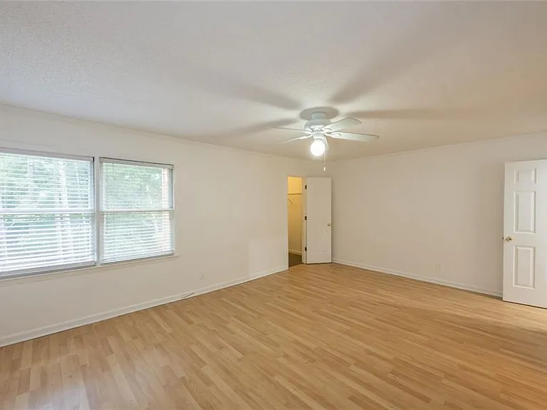 9070 Cobbler Ct — Photo 23