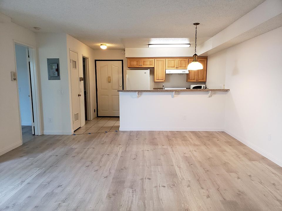 1st image of 607 W Broadway APT 201
