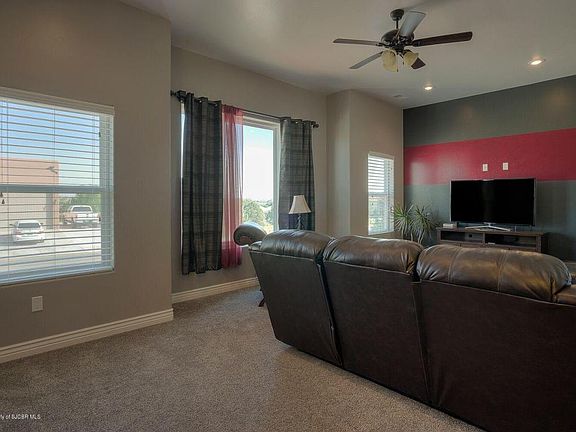 4th image of 6333 Club House Dr