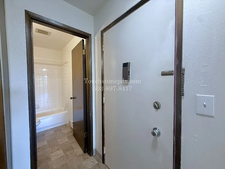 5804 SE Milwaukie Ave #1 — Photo 11