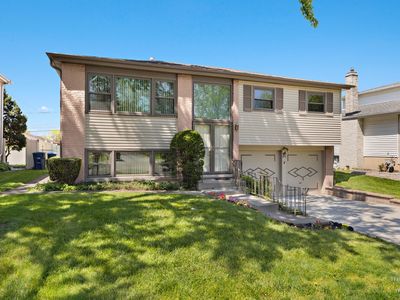 632 Polynesian Dr, Des Plaines, IL, 60016