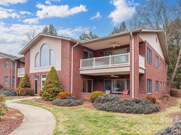 1465 S Lakeshore Dr APT D2, Lk Junaluska, NC 28745
