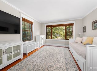 213 17th Ave E #15, Seattle, WA 98112