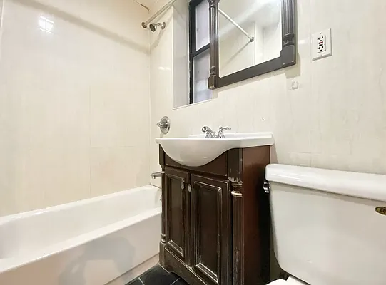 Rented by Voro NYC | media 17